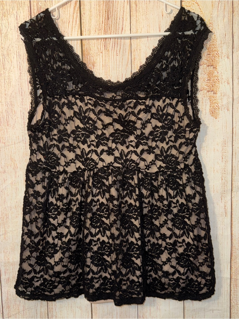 torrid Black Lace Peplum Tank with Nude Underlayer Sz 0 =L